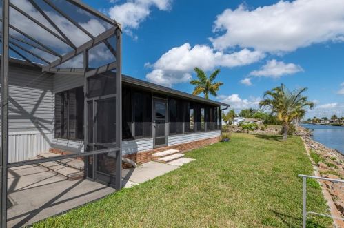 4914 Almar Dr, Punta Gorda FL 33950-8715 exterior