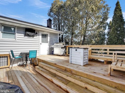 875 Indian Spg Dr, Lancaster PA 17601-6614 exterior