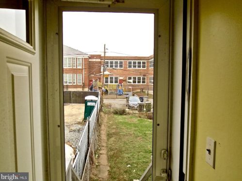 1335 Taylor St, Washington DC 20011-5508 exterior