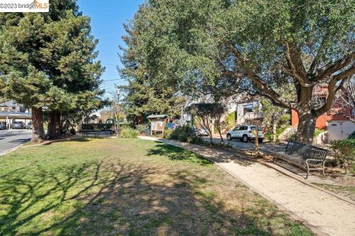 2310 Prince St, Berkeley CA 94703-2312 exterior