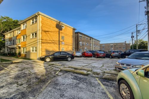 4925 Lester Ave, Chicago IL  60630-2112 exterior