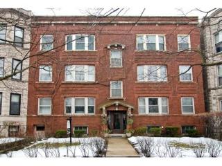 1447 Belle Plaine Ave, Chicago IL  60613-1901 exterior