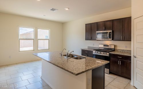 2647 Calle Joya De Ventura, Tucson AZ  85706-5072 exterior