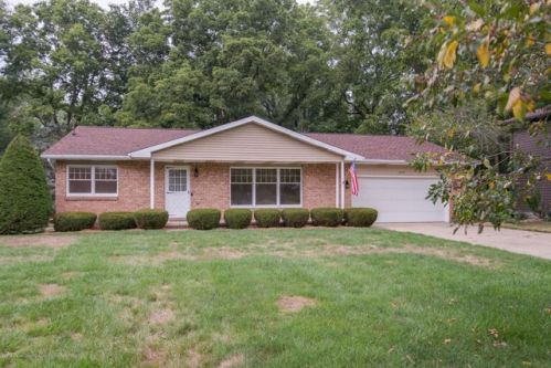 1302 Sandhill Dr, Dewitt MI  48820-9550 exterior