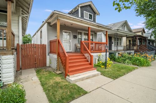 6441 Claremont Ave, Chicago IL 60645-5448 exterior