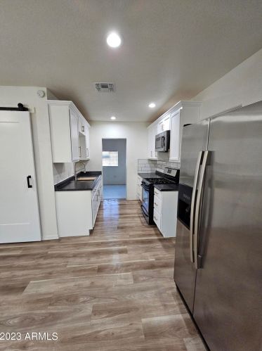 2932 Diamond St, Phoenix AZ  85008-5015 exterior