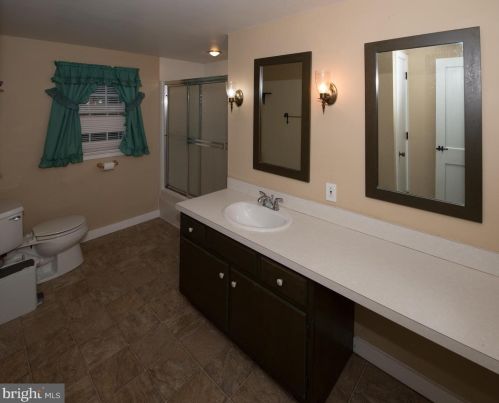 1776 Euclid Dr, Lancaster PA 17601-5039 exterior