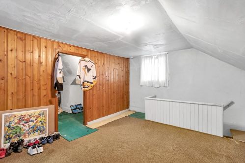 1850 Middle St, Pittsburgh PA 15227-3846 exterior