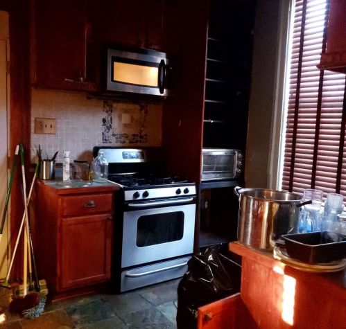 7100 Yale Ave, Chicago IL 60620-1326 exterior