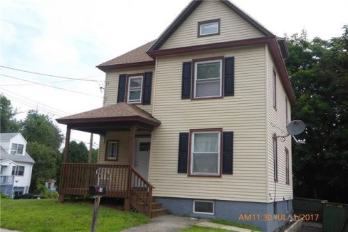 17 Summit St, Derby, CT 06418-1221