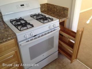 1447 Vista St, Los Angeles CA  90046-4209 exterior