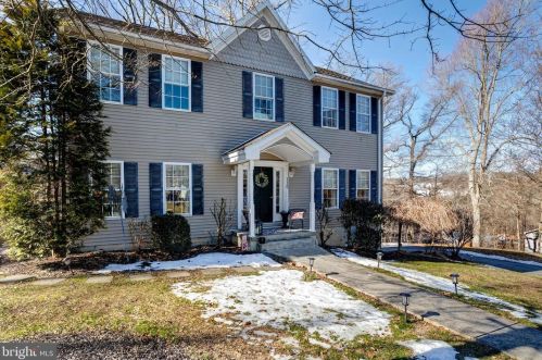 115 Central Ave, Chester, PA 19013-3121