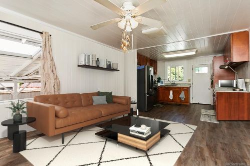 2915 Koali Rd, Honolulu, HI 96826-1843