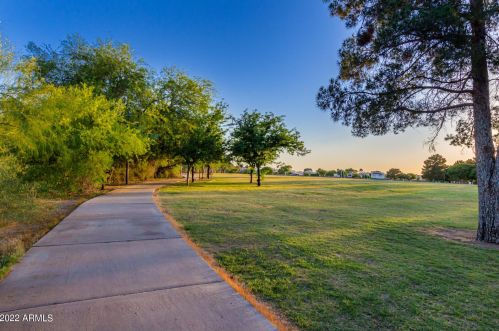 16028 3rd Ave, Phoenix AZ 85023-6282 exterior