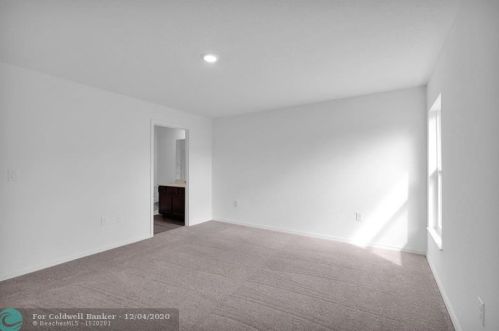 350 Bayview Ter, Fort Pierce FL 34983-2113 exterior