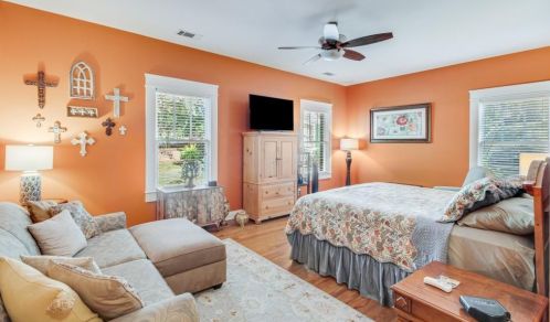 700 Ridgewood Ave, Gainesville GA 30501-3140 exterior