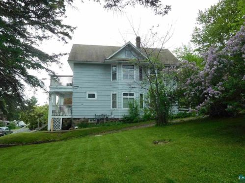 1105 4 St, Duluth MN 55805-1732 exterior