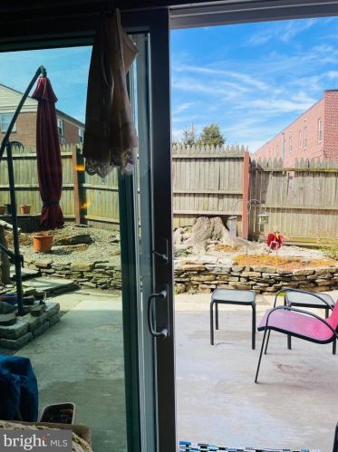 222 Montgomery Ave, Ardmore PA 19003-3323 exterior