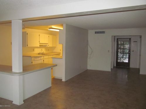 7030 Brooks Dr, Tucson AZ  85730-1709 exterior