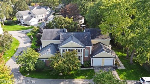 1245 Candlestick Ln, Rochester, MI 48306-4211