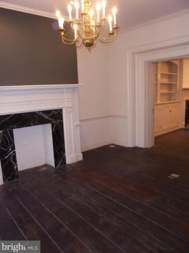 1004 Prince St, Alexandria VA  22314-2933 exterior