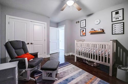 4310 Bernard St, Chicago IL 60618-1109 exterior