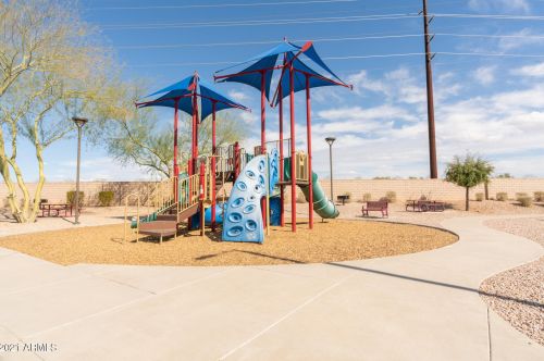 253 Jade Dr, Chandler AZ 85286-1646 exterior