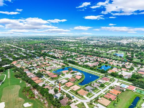 10427 Greentrail Dr, Boynton Beach FL 33436-4412 exterior