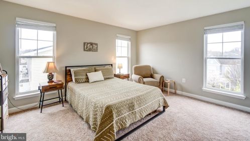 5035 Kimi Gray Ct, Washington DC  20019-5917 exterior