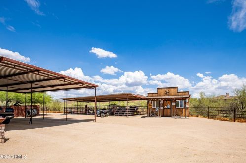 40115 3rd St, Phoenix AZ  85086-8606 exterior