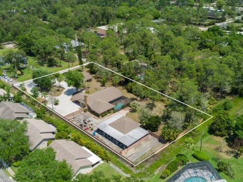 5501 Cynthia Ln, Naples FL 34112-5454 exterior