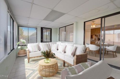 1041 Kumquat Pl, Oxnard CA 93036-1533 exterior