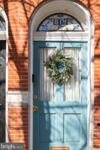 814 23rd St, Philadelphia, PA 19130-1904