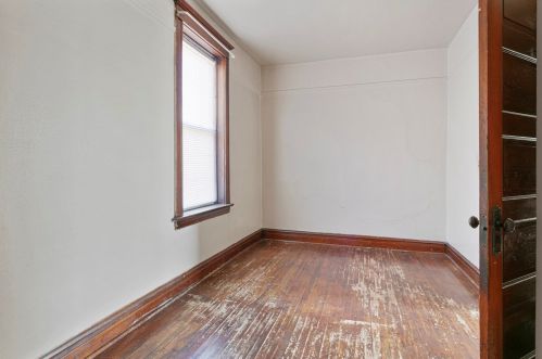 951 Lawndale Ave, Chicago IL 60655-3315 exterior