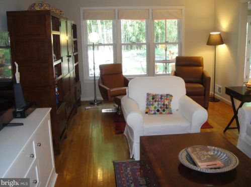 11605 Bunnell Ct, Rockville MD  20854-3603 exterior