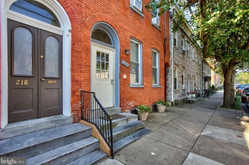 220 James St, Lancaster PA 17603-2810 exterior