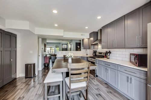 1719 17th St, Chicago IL  60608-1909 exterior