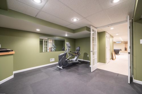 21462 Marina Cir, Macomb Township MI  48044-1323 exterior