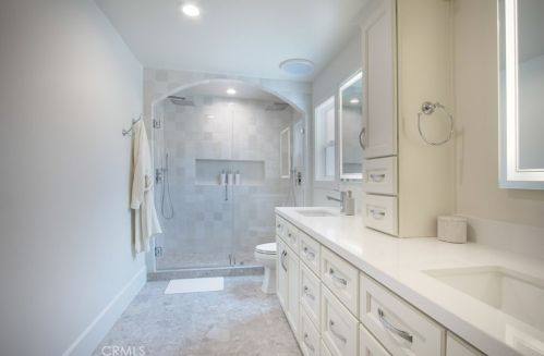 13321 Bubbling Well Rd, Tustin CA  92780-3915 exterior