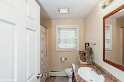 86 Mnr Rd, Concord NH 03303-1901 exterior