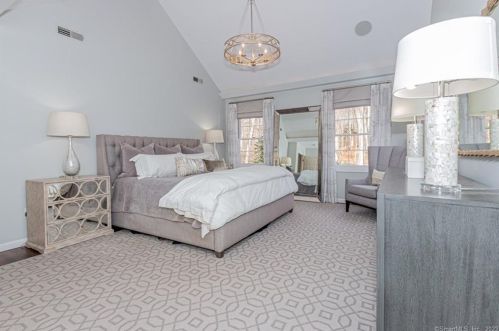 37 Dudley Rd, Wilton CT 06897-3508 exterior