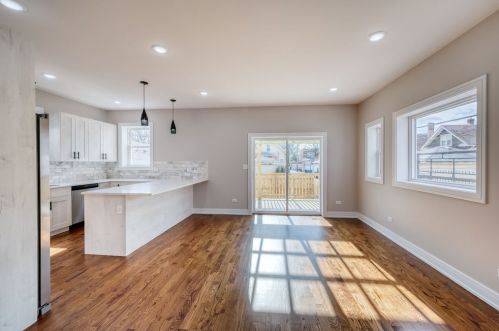 5527 Haddon Ave, Chicago IL  60651-2702 exterior