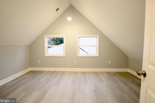 9314 Academy Rd, Philadelphia PA  19114-3523 exterior