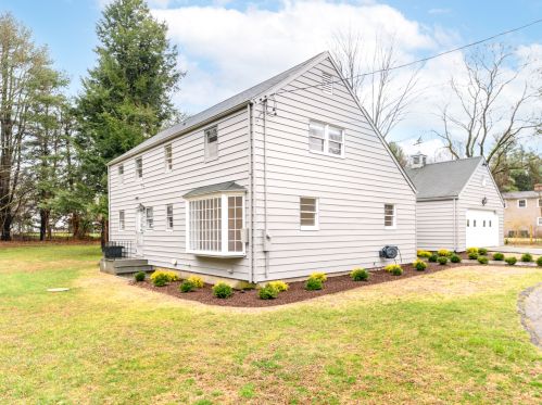 10 Easton Rd, Westport CT  06880-2209 exterior