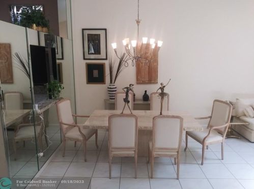 7572 Is Breeze Ter, Boynton Beach FL 33437-5403 exterior