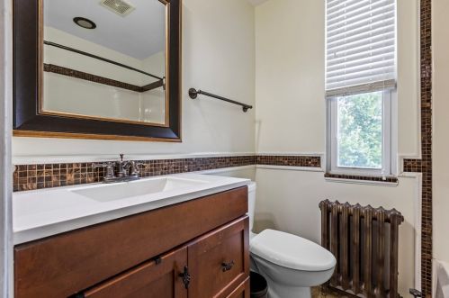 133 Pius St, Pittsburgh PA 15203-1618 exterior