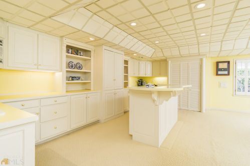 7710 Dunvegan Close, Atlanta GA 30350-5504 exterior