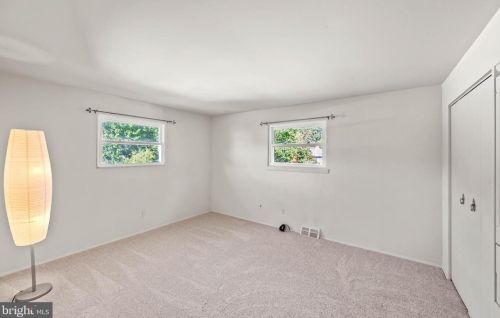 7994 Crownsway, Glen Burnie MD 21061-6264 exterior