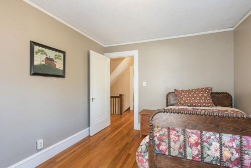 30 Pleasantview Ave, Springfield MA 01106-1019 exterior