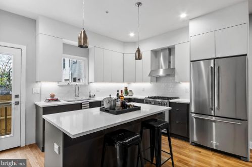 1220 18 St, Philadelphia PA 19140-1014 exterior